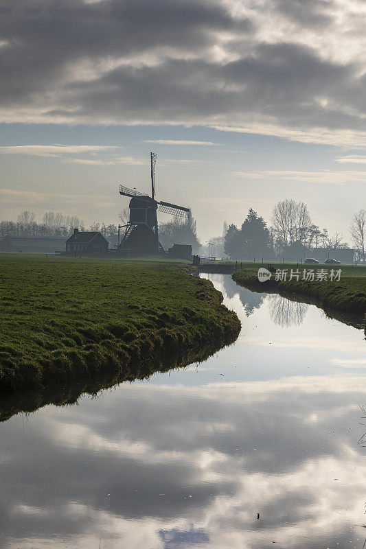 Grote Molen(大磨坊)位于荷兰Hazerswoude附近